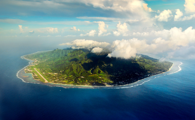 Rarotonga from above / supplied