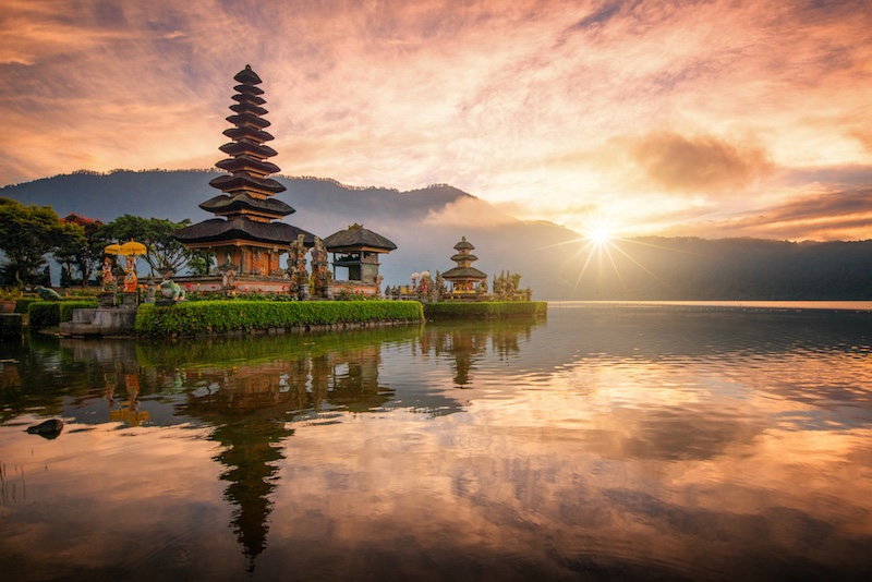 Pura Ulun Danu Bratan temple on Bratan lake 