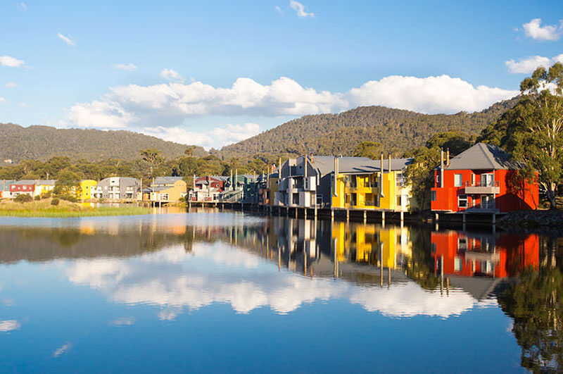 Lake Crackenback, Australia