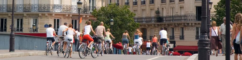 Cycling in Paris. Credit: Getty Images